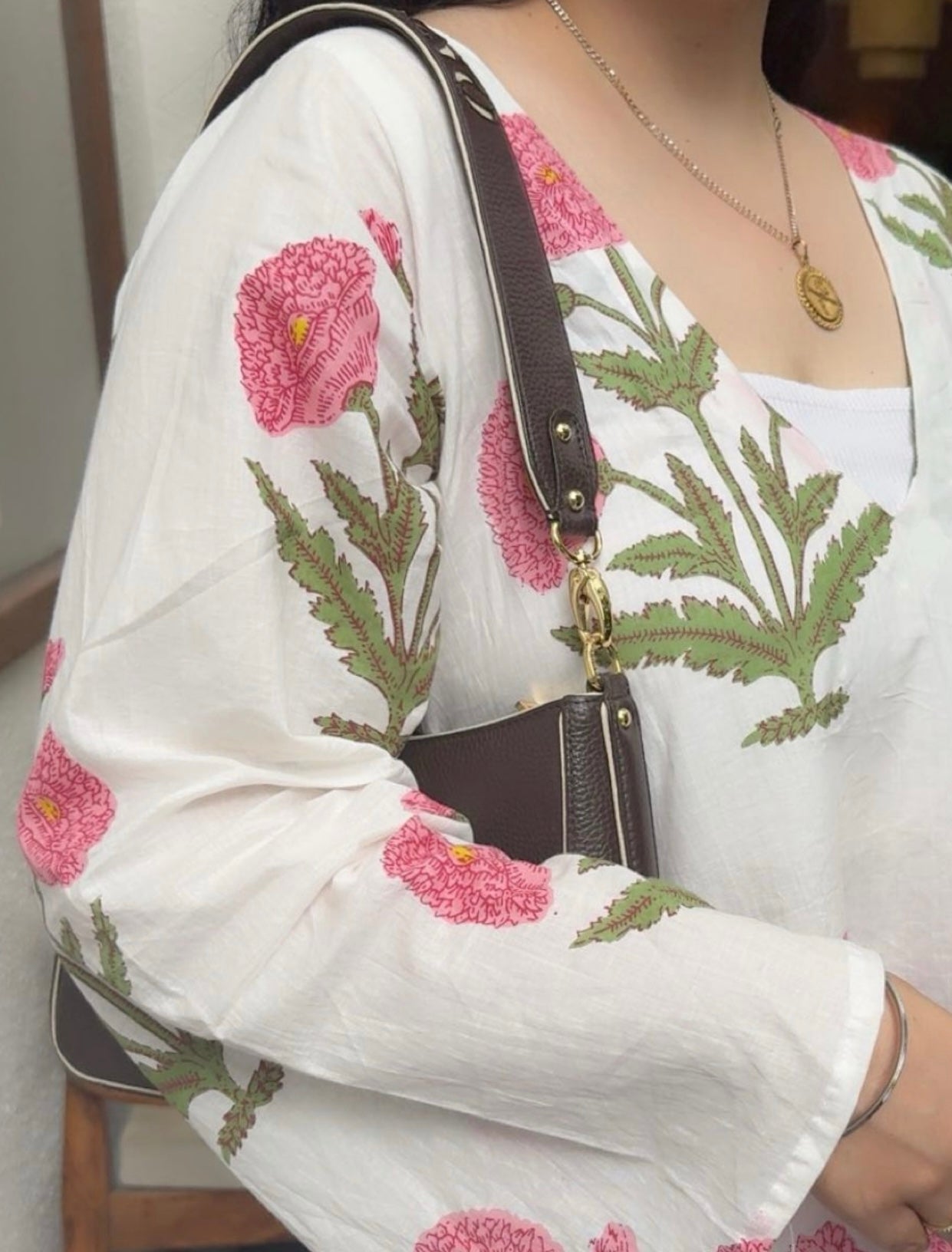 Gulzar plunge neck kurta