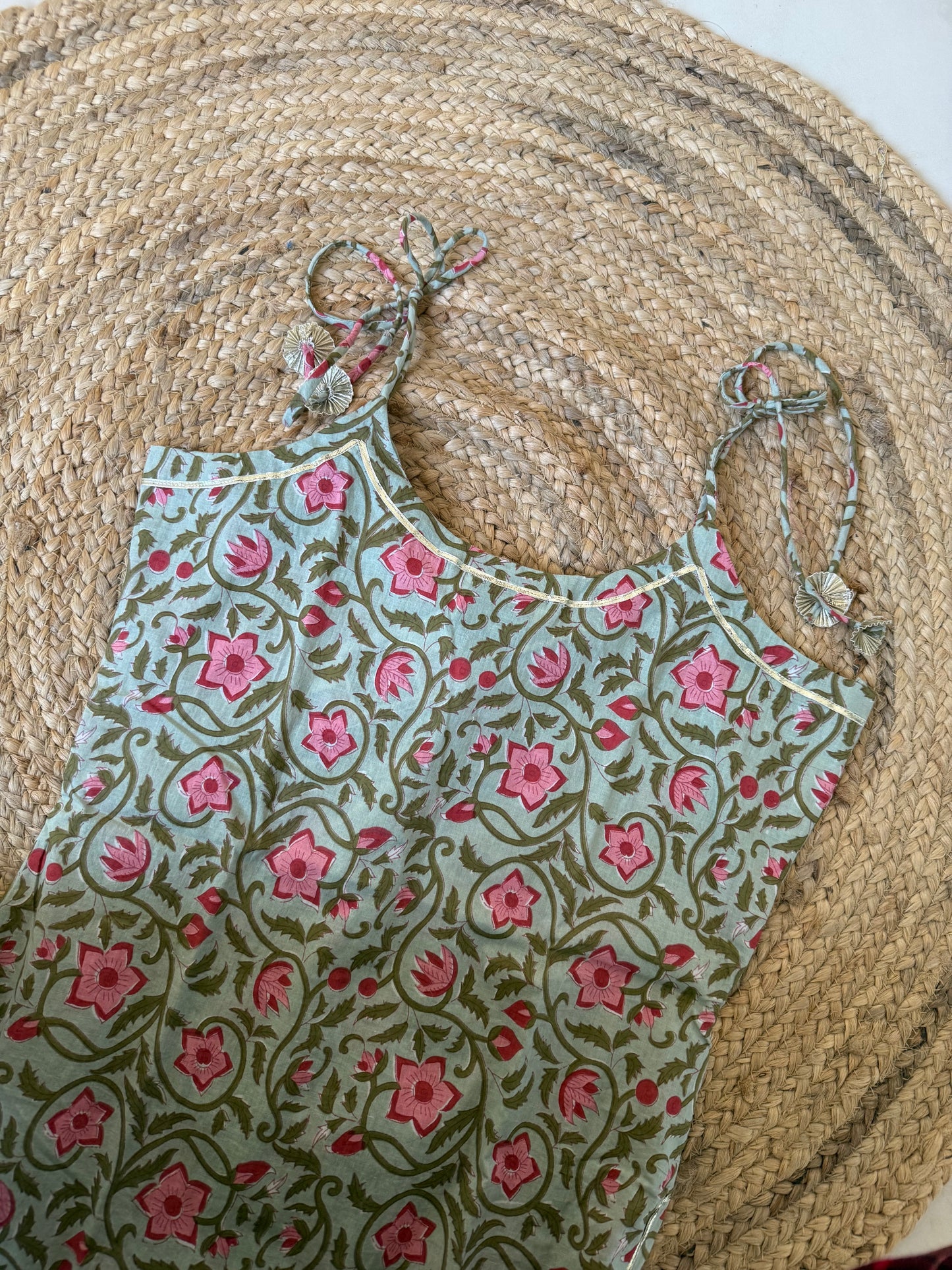 Adjustable Dori kurti