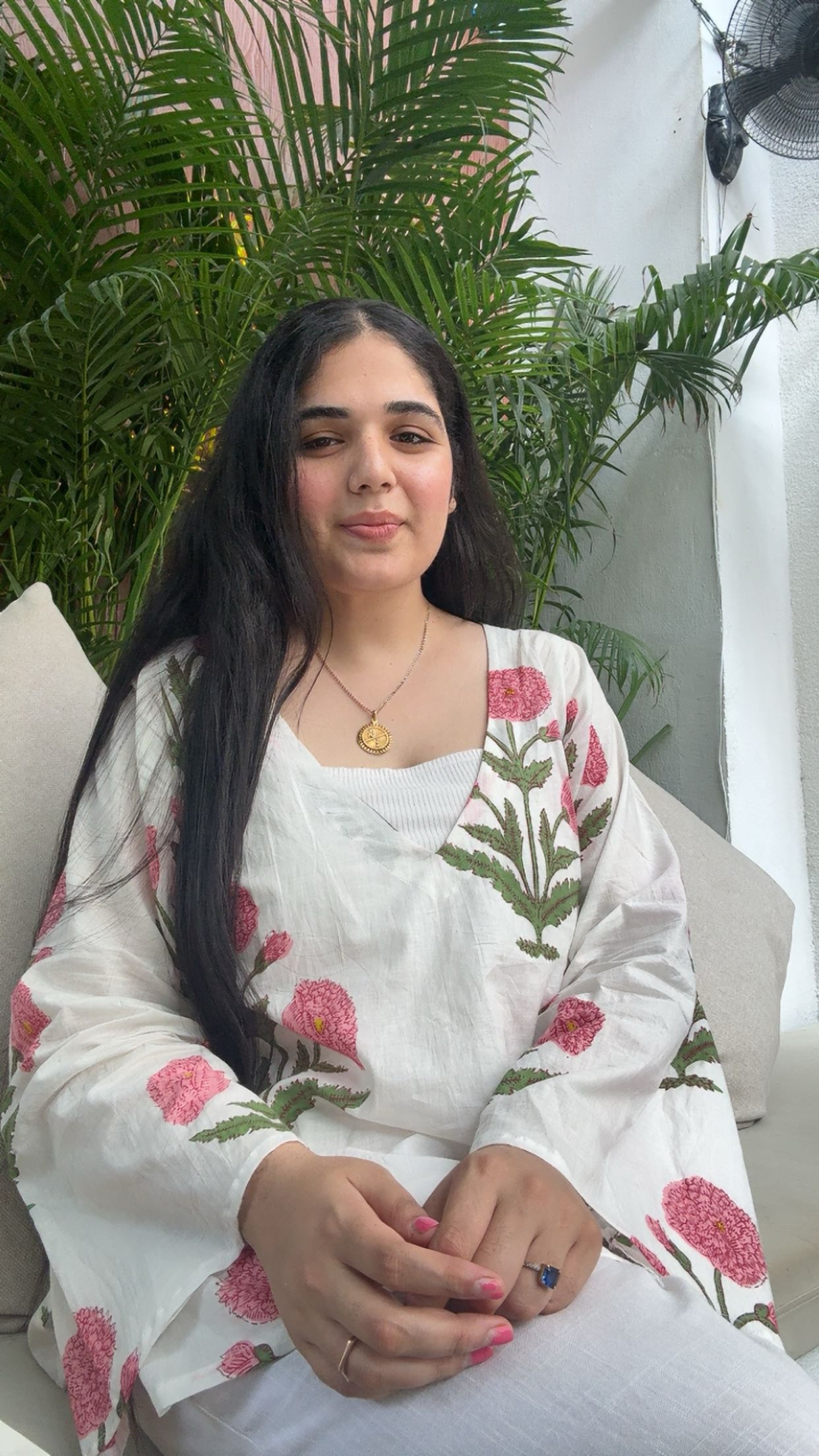 Gulzar plunge neck kurta