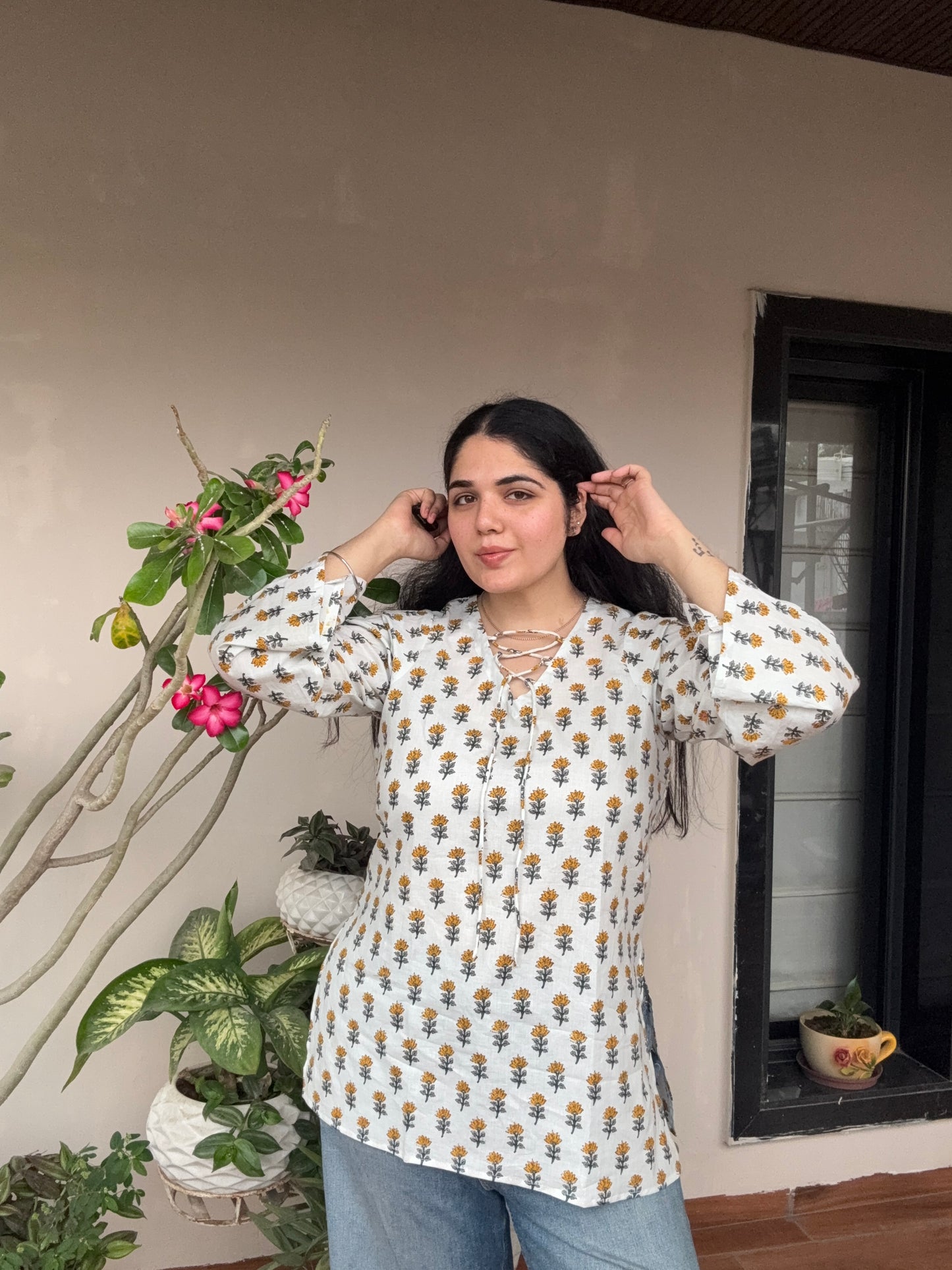 Criss cross neck Kurti