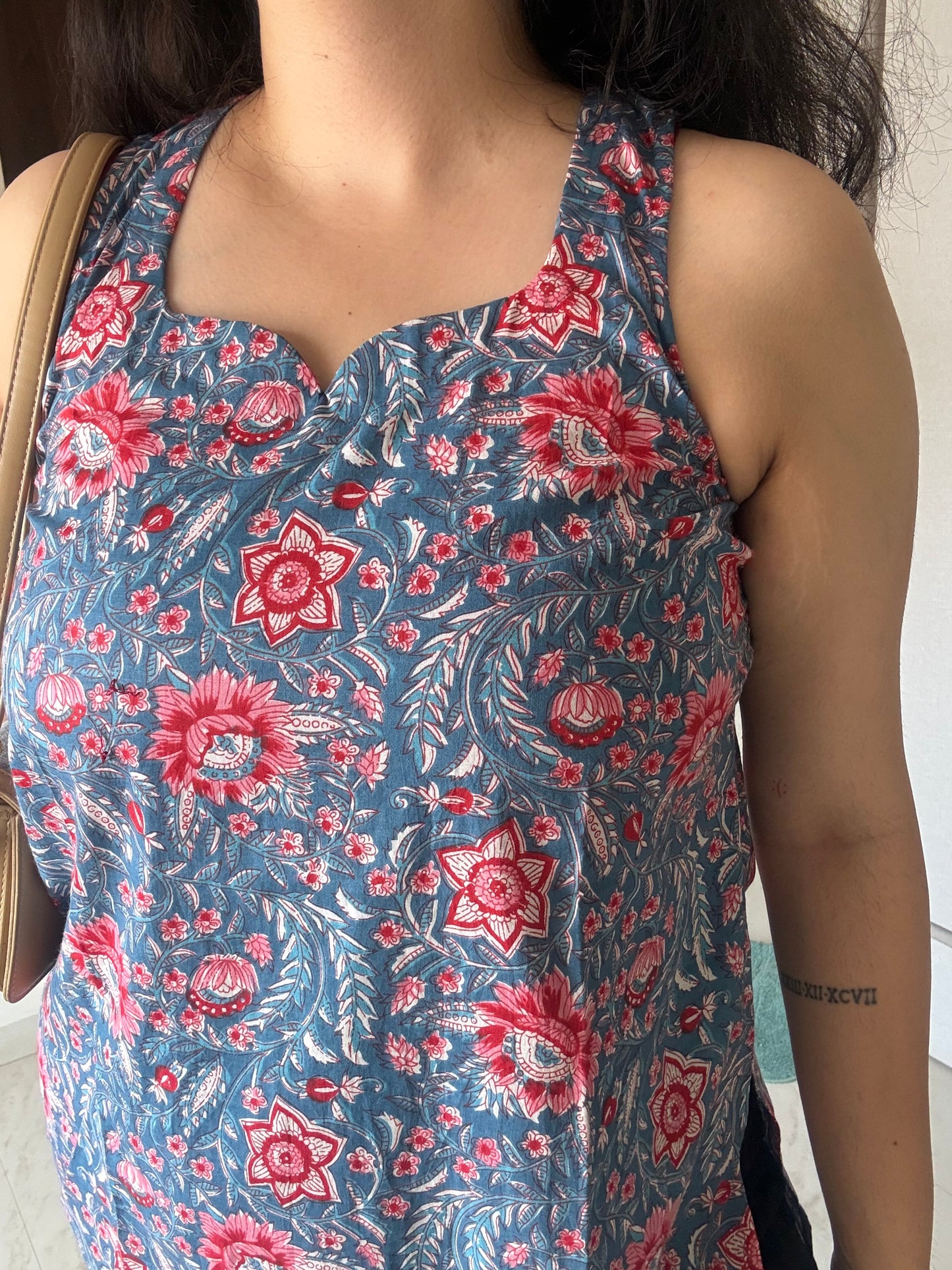 Sleeveless kurti