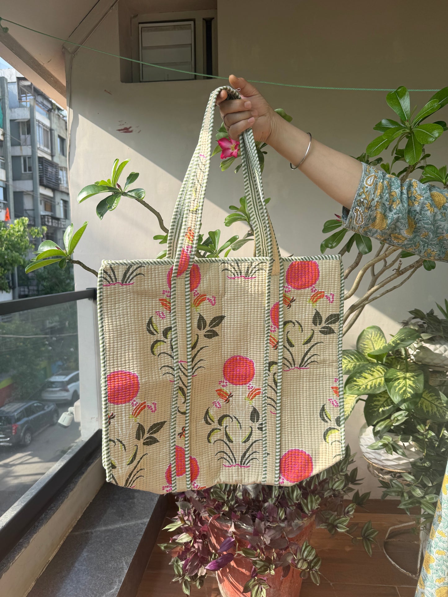 Quilted tote bag