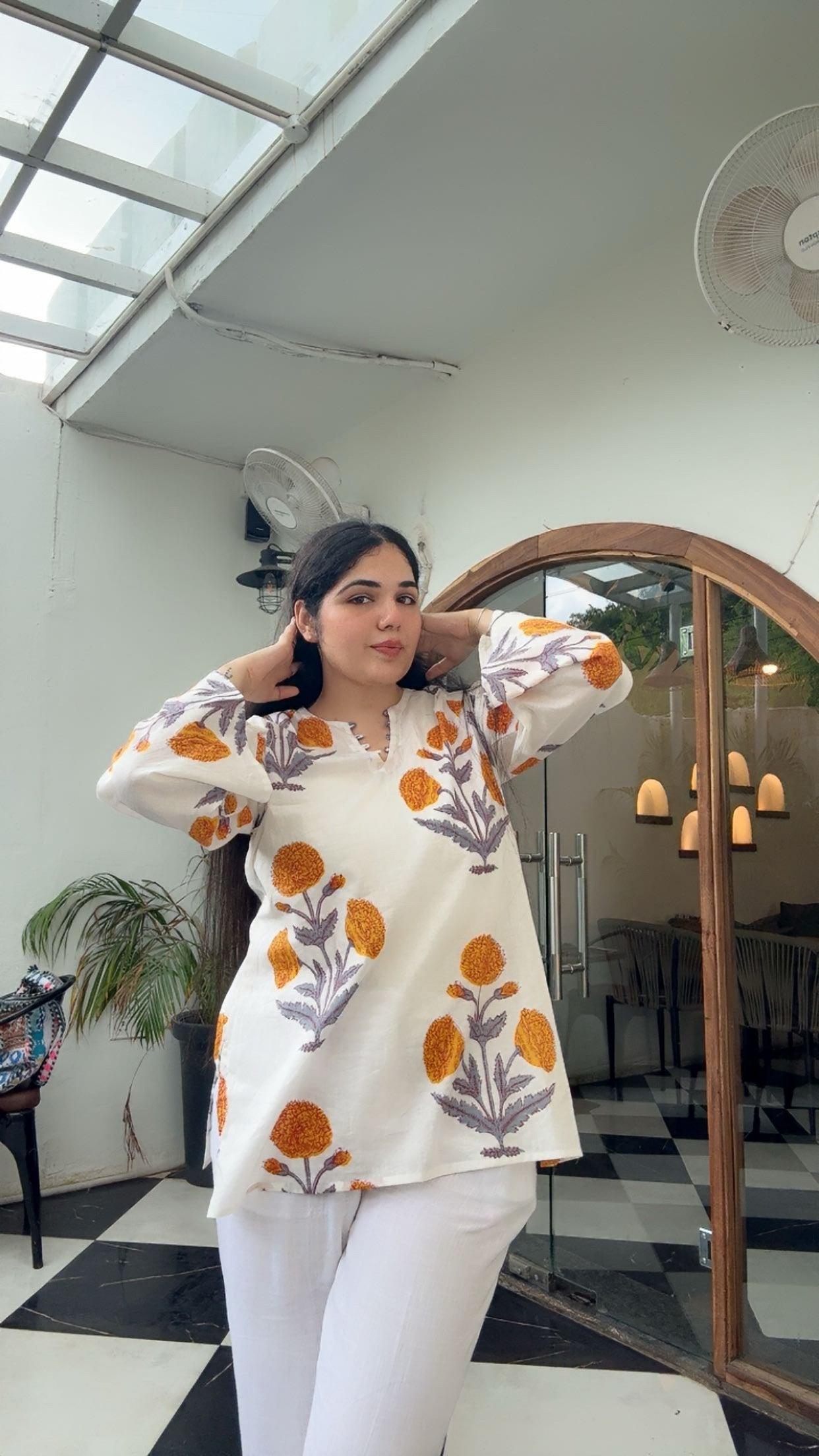 Guldasta Kurti
