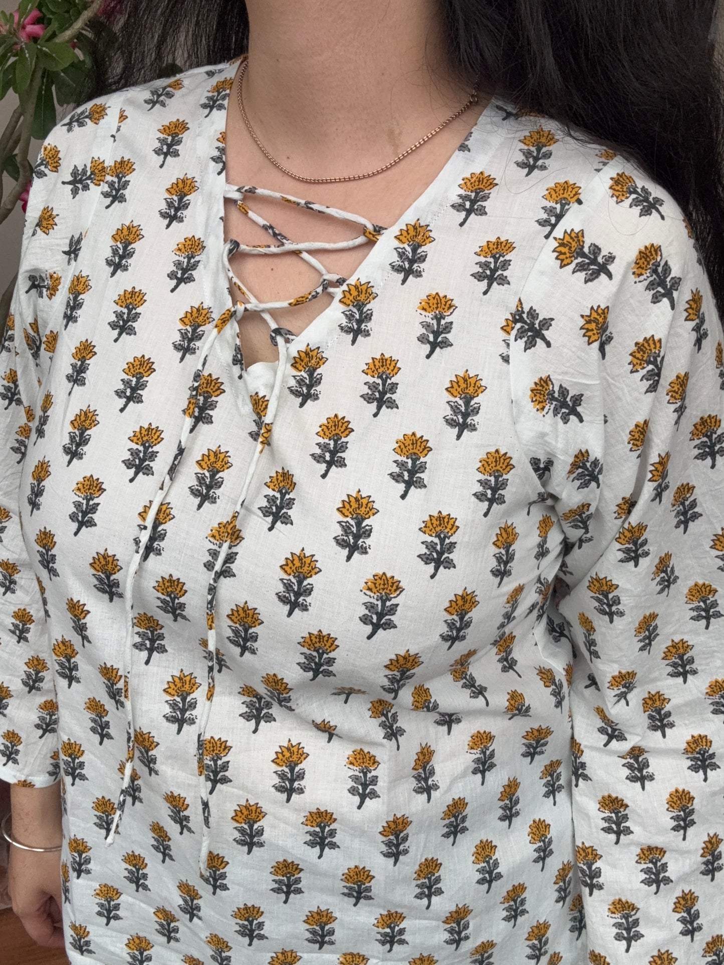 Criss cross neck Kurti