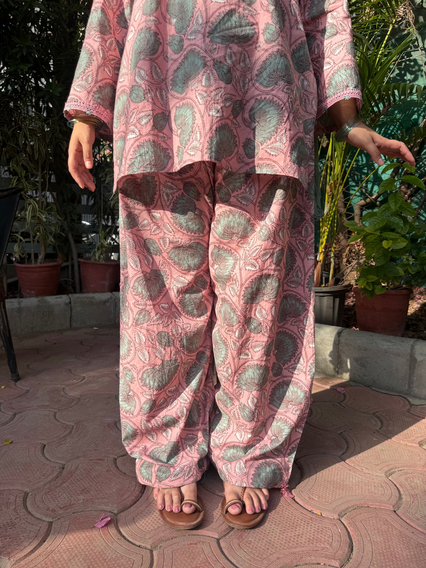 Noor set