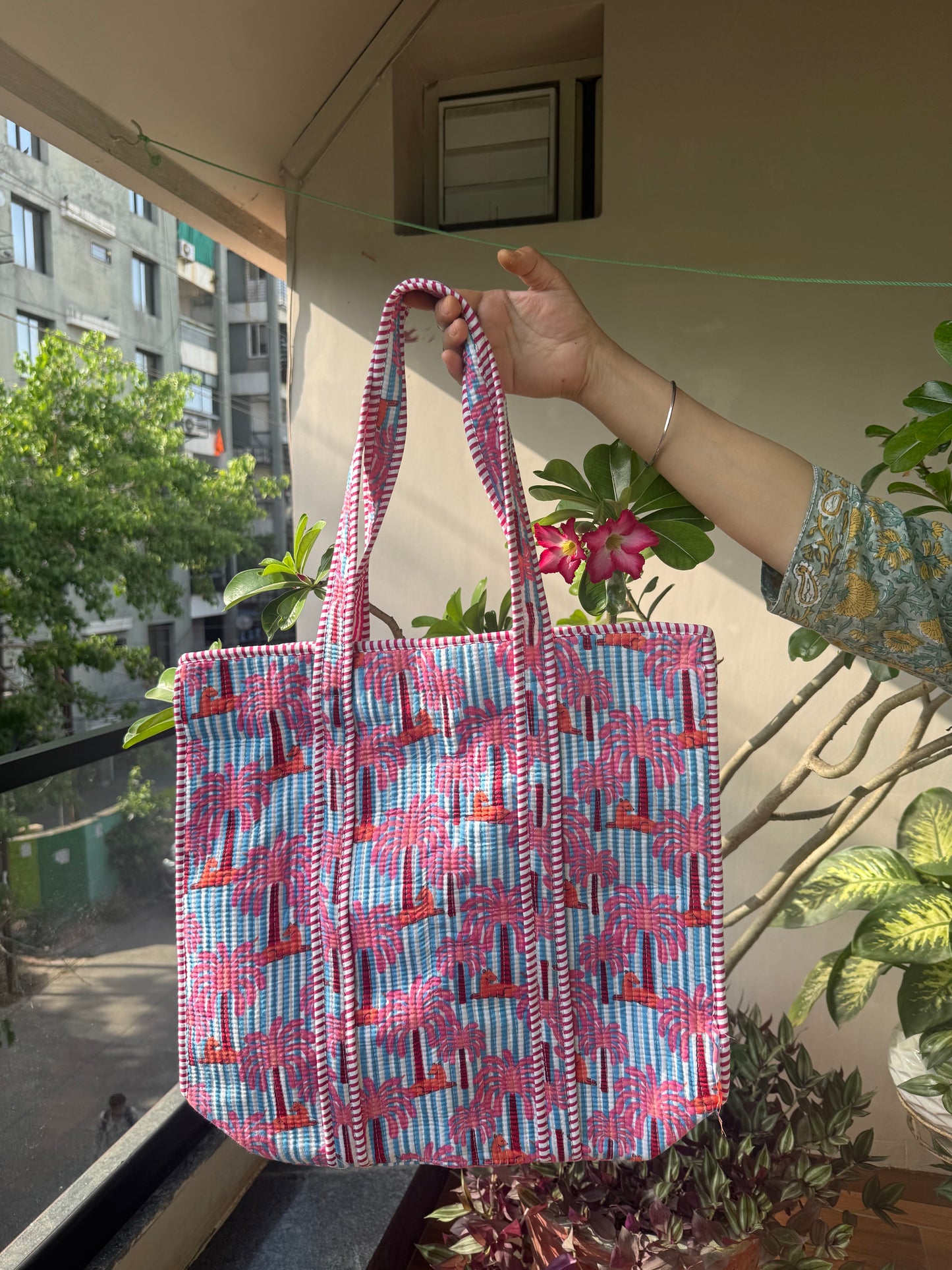 Quilted tote bag
