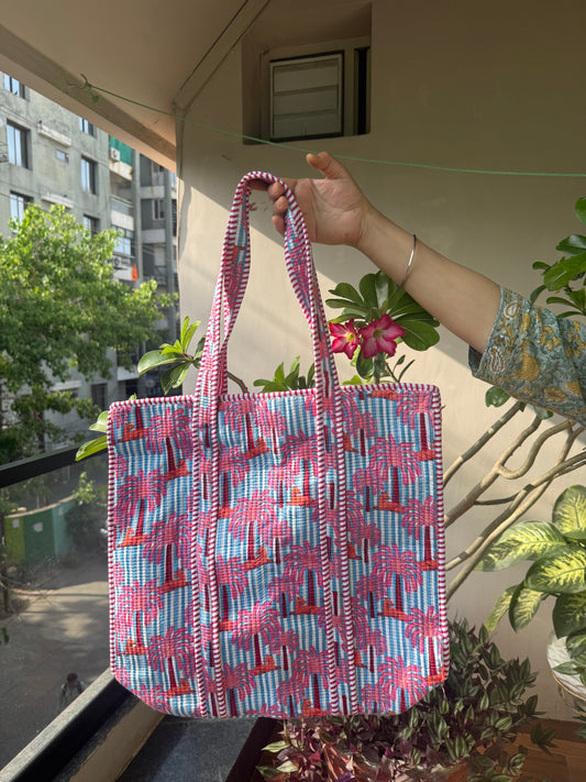 Quilted tote bag
