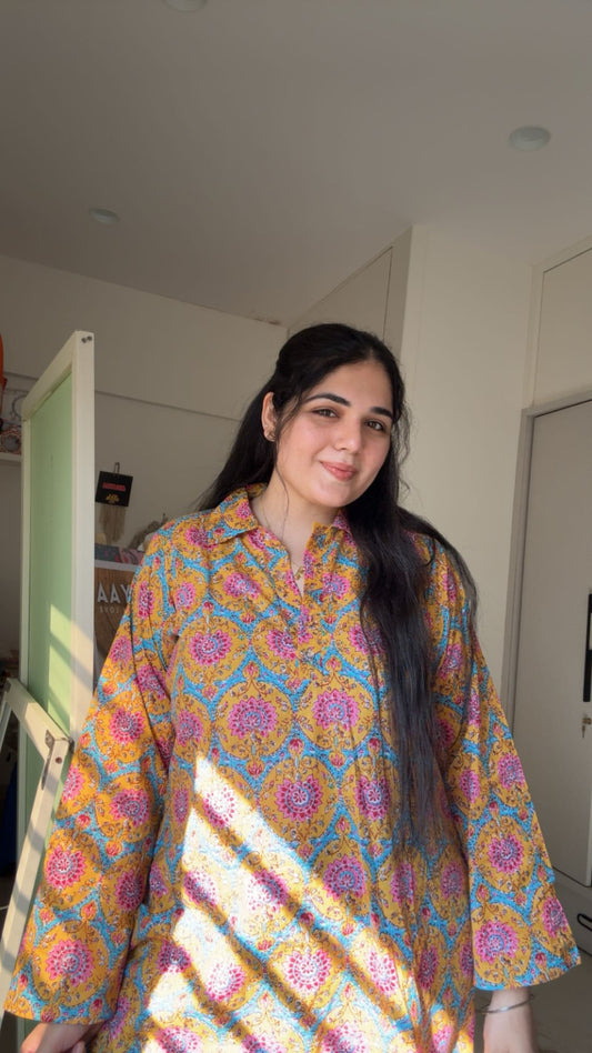 Collared short Kurti